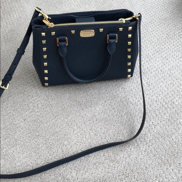 Michael Kors Handbags - Michael Kors bag...like new!!!